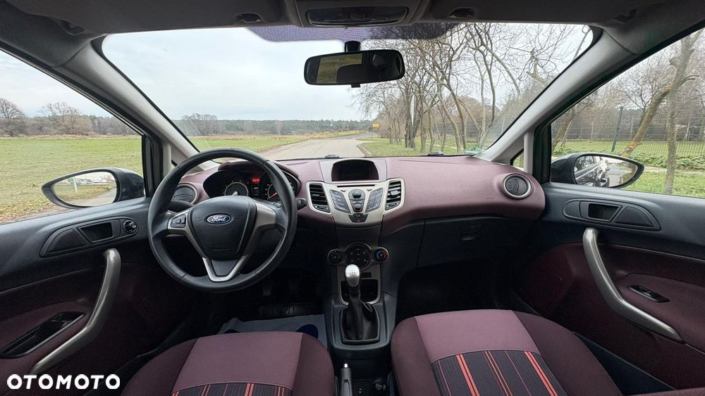 Ford Fiesta 1.25 Celebration - 13