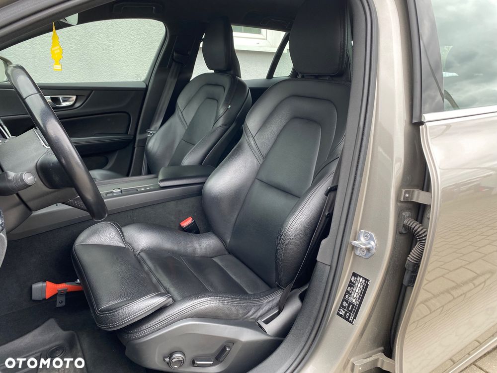 Volvo V60 D4 Geartronic Summum - 9