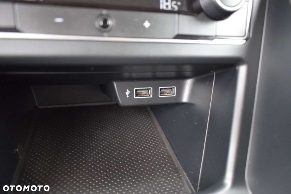 Volkswagen Polo - 31