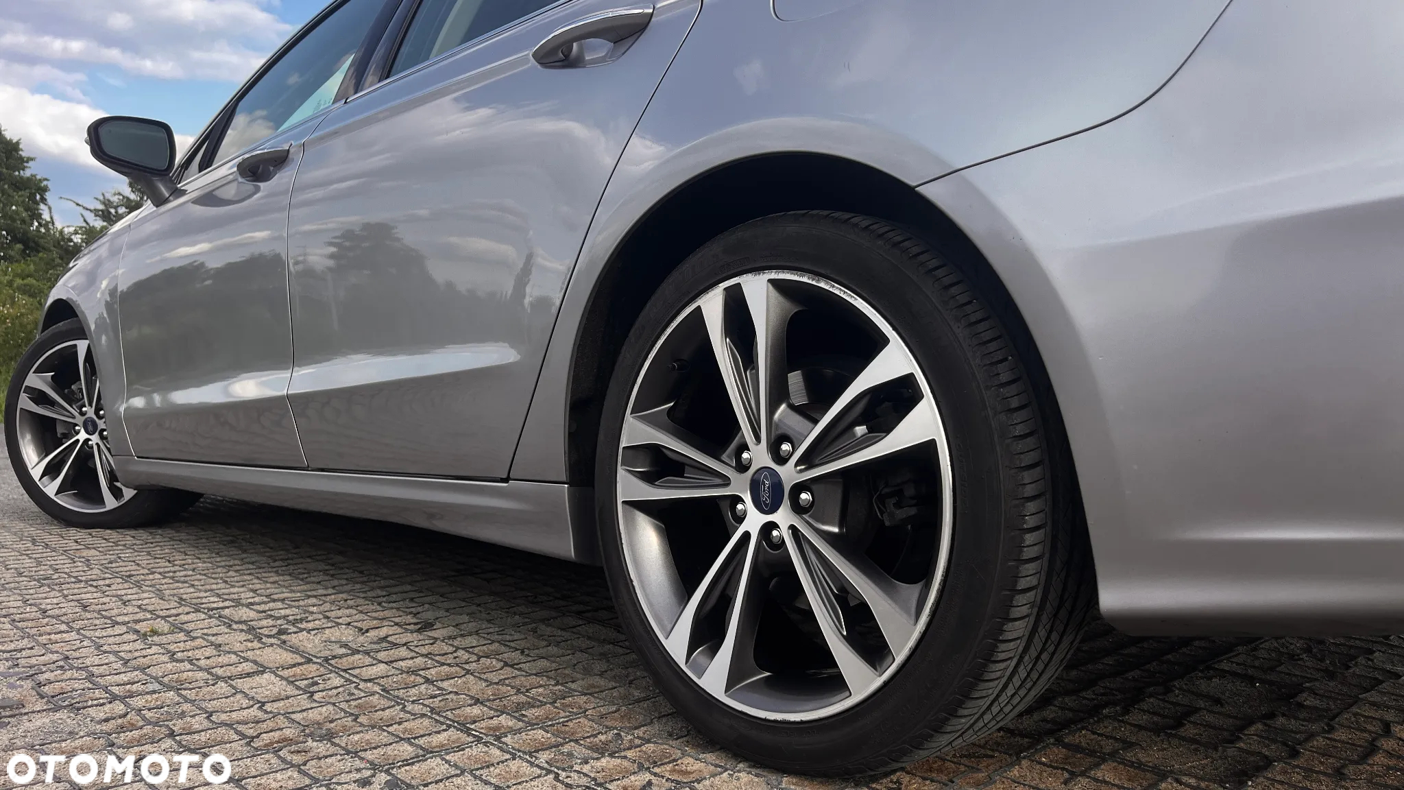 Ford Fusion 2.0 EcoBoost Titanium - 14