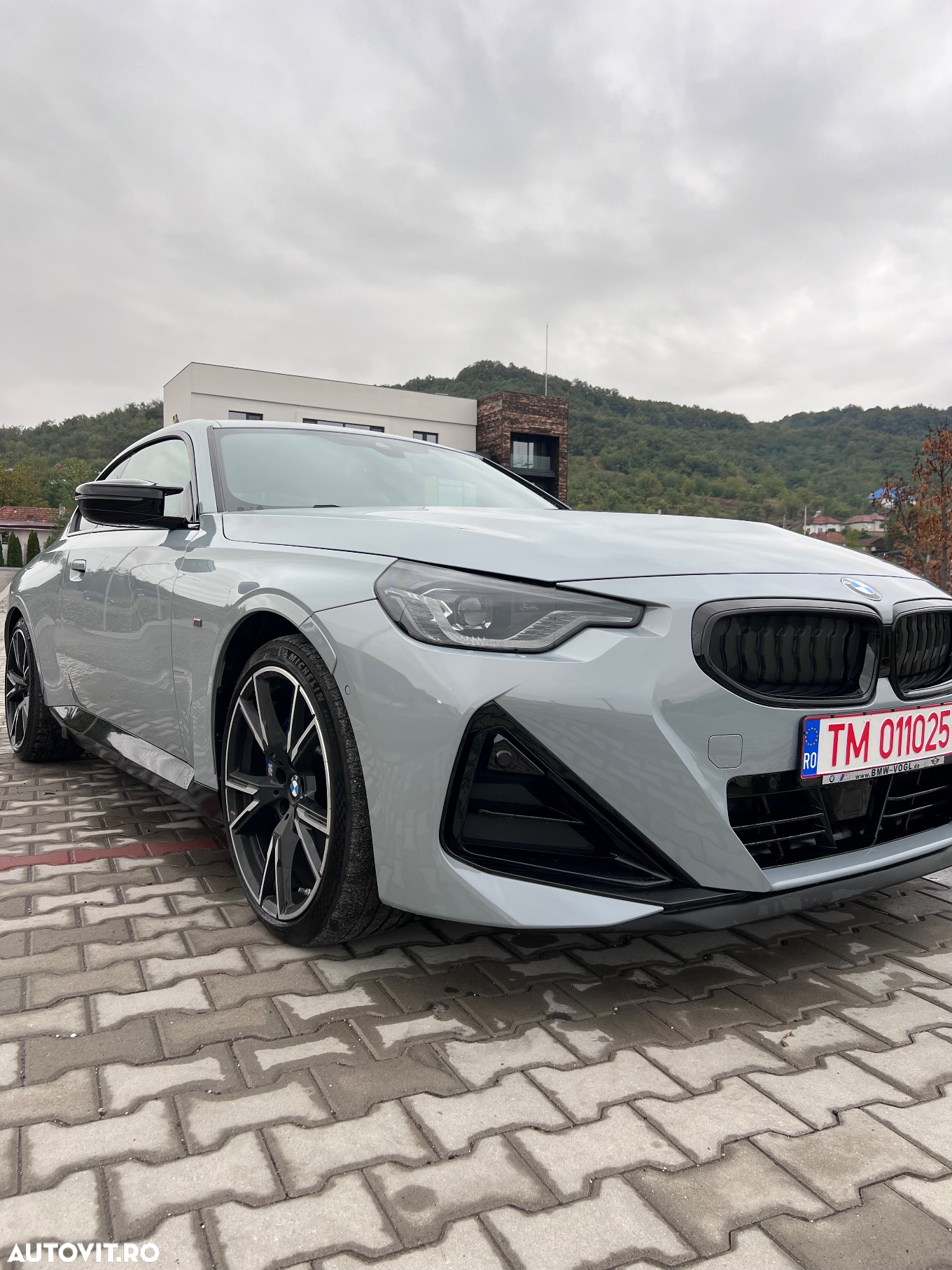 BMW M2 M240i xDrive AT - 2