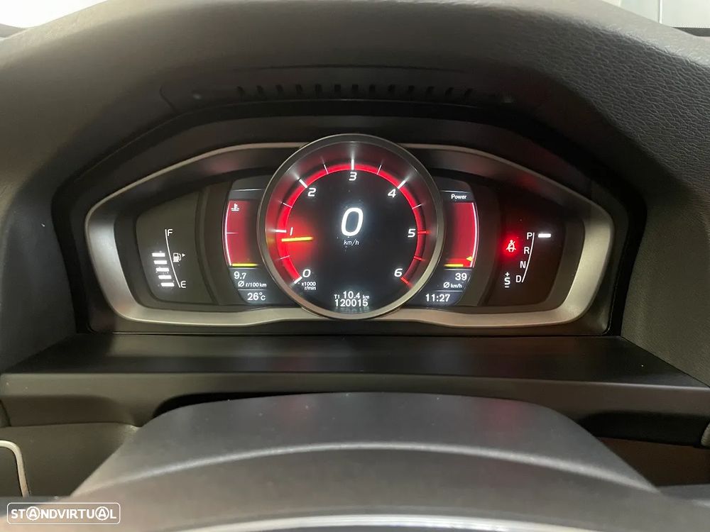 Volvo V60 Cross Country 2.0 D3 Momentum Geartronic - 29