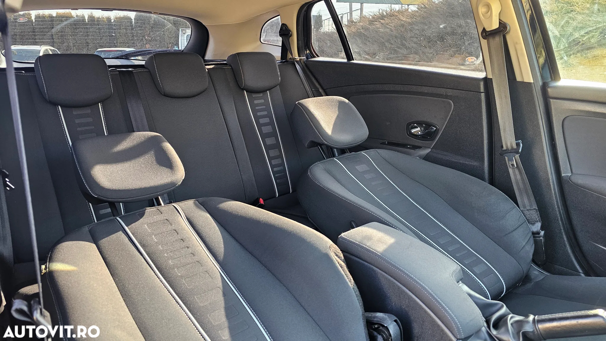 Renault Megane Grandtour ENERGY TCe 130 BOSE EDITION - 15