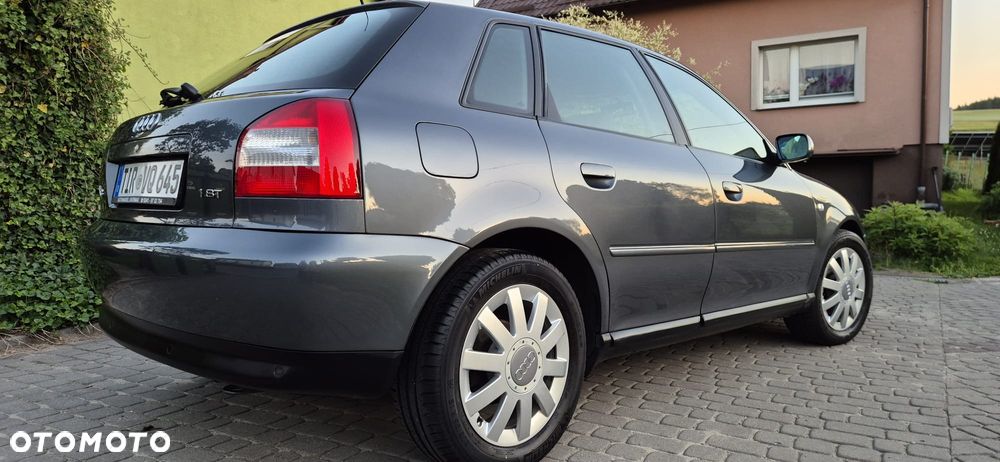 Audi A3 Sportback - 13