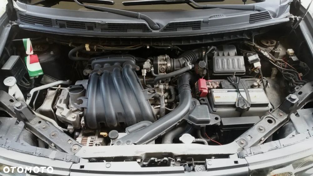 Nissan Cube - 36