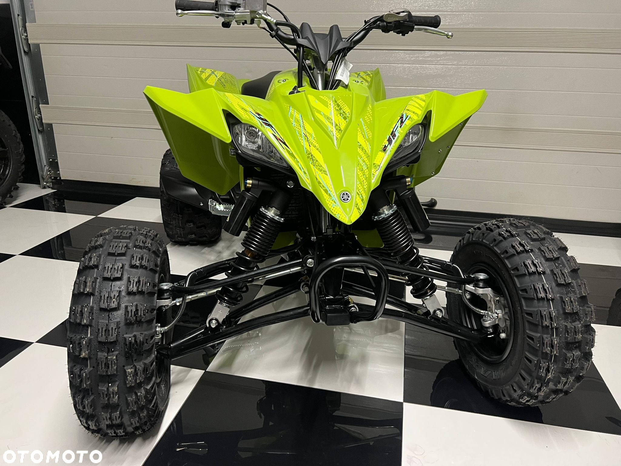 Yamaha YFZ - 8