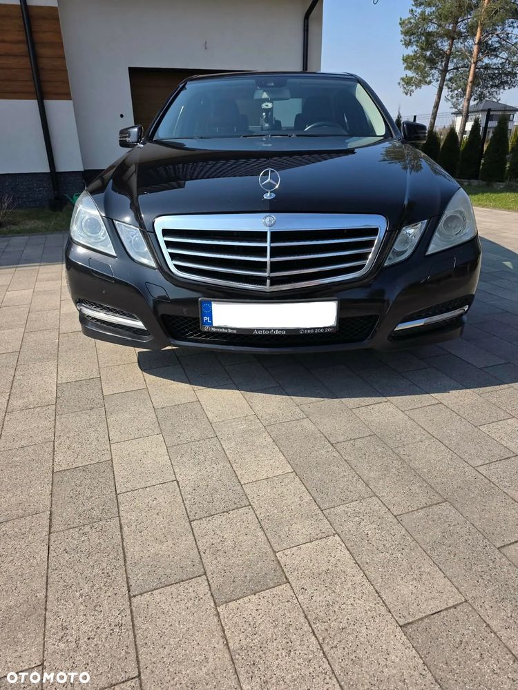 Mercedes-Benz Klasa E 220 CDI BlueEff Avantgarde - 3