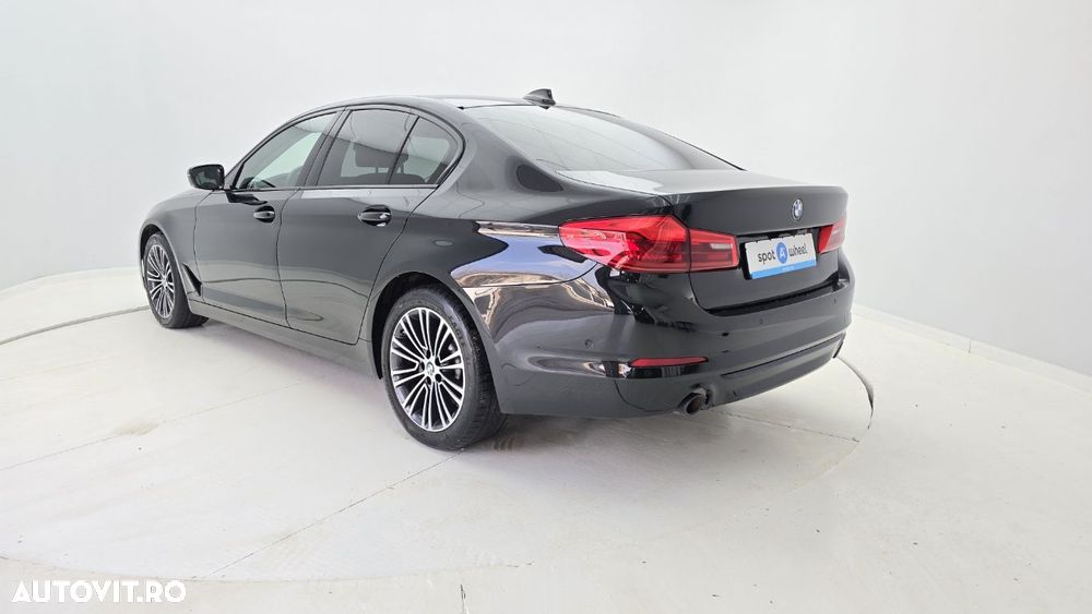 BMW Seria 5 530i xDrive AT - 8