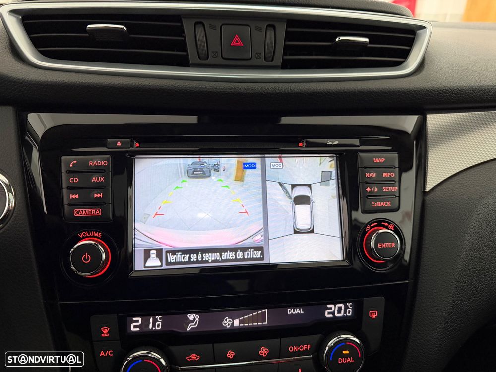 Nissan Qashqai 1.5 dCi N-Connecta 18 - 16