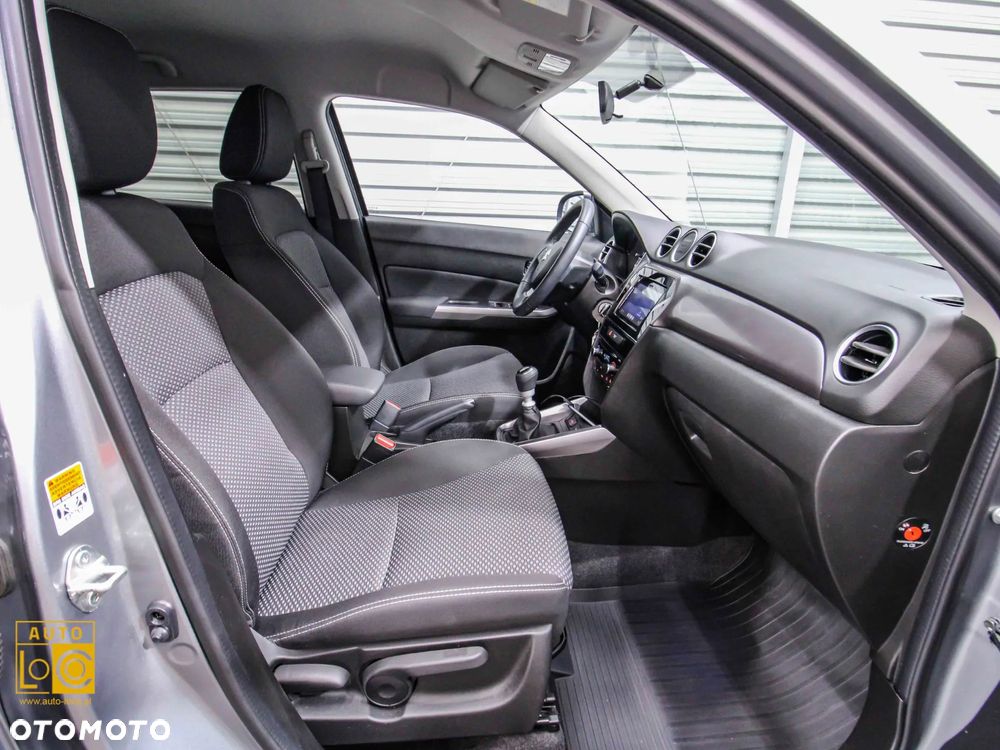 Suzuki Vitara 1.4 Boosterjet Premium 2WD - 9