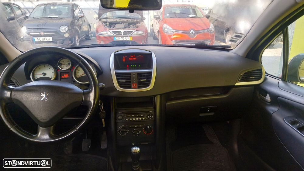 Peugeot 207 1.4 HDi Premium - 17