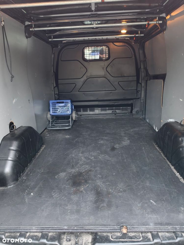 Ford Transit Custom - 19