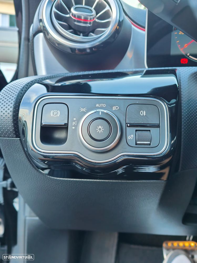 Mercedes-Benz A 180 d AMG Line Aut. - 17