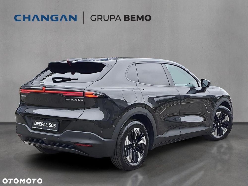 Changan Deepal S05 - 5