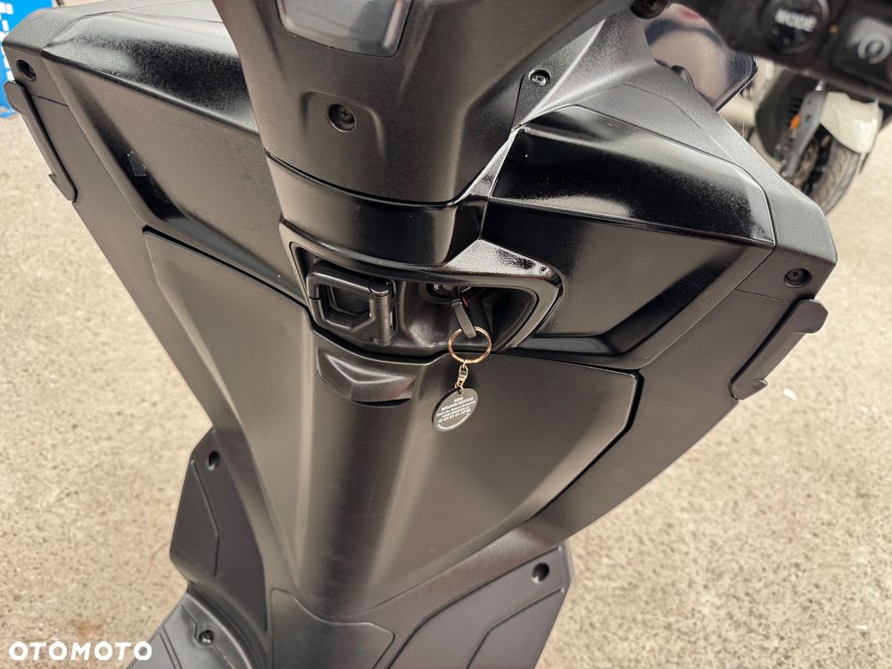 Aprilia SR - 19