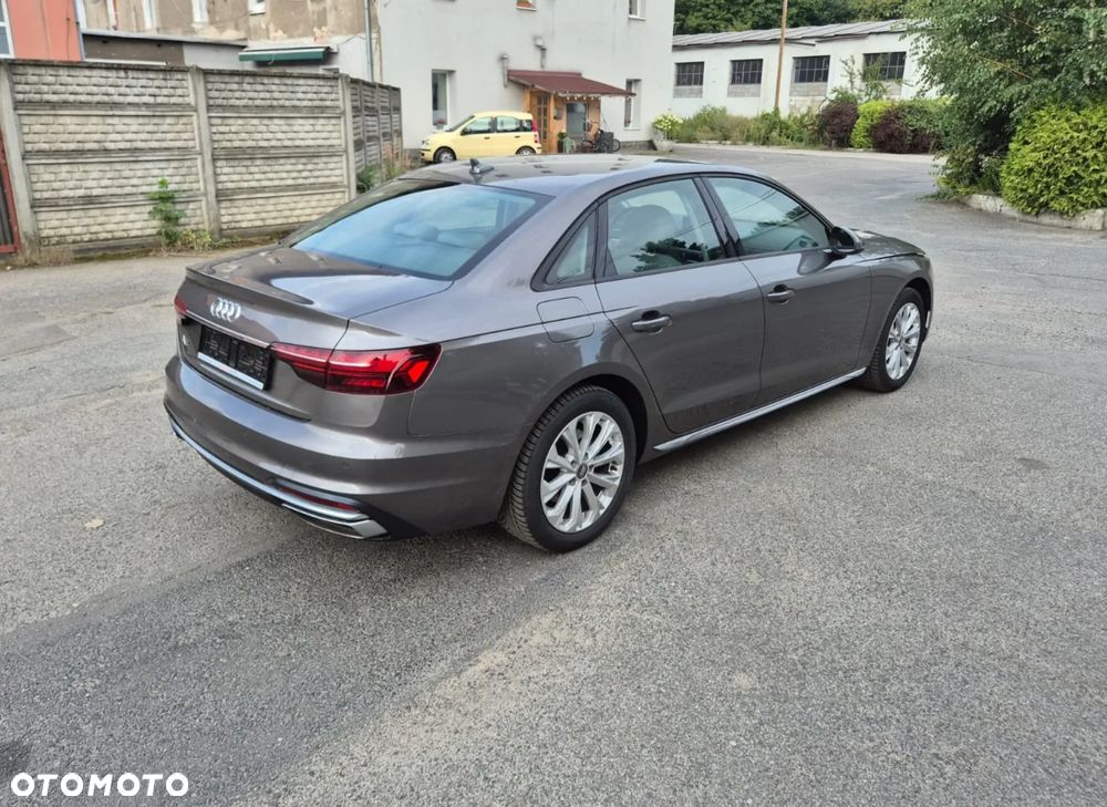 Audi A4 Limousine - 6