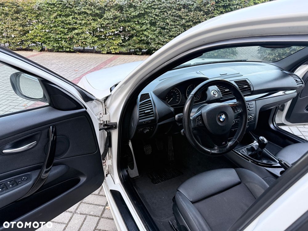 BMW Seria 1 - 30