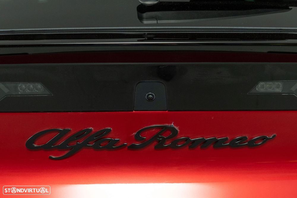 Alfa Romeo Junior 1.2 Sport Speciale eDCT6 - 15