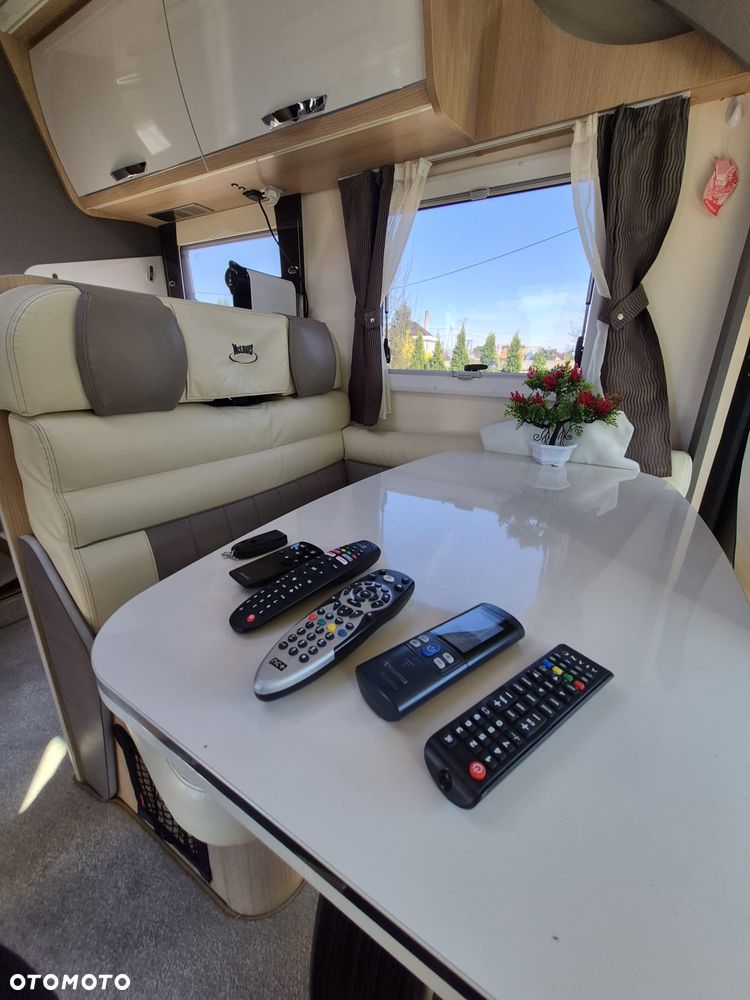 McLOUIS NAVIS813 - 16