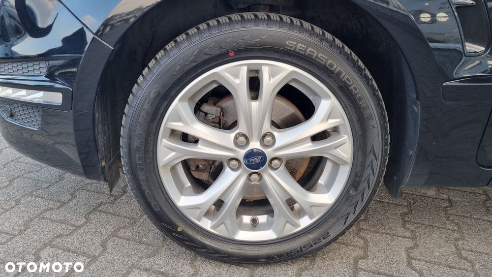Ford S-Max - 17