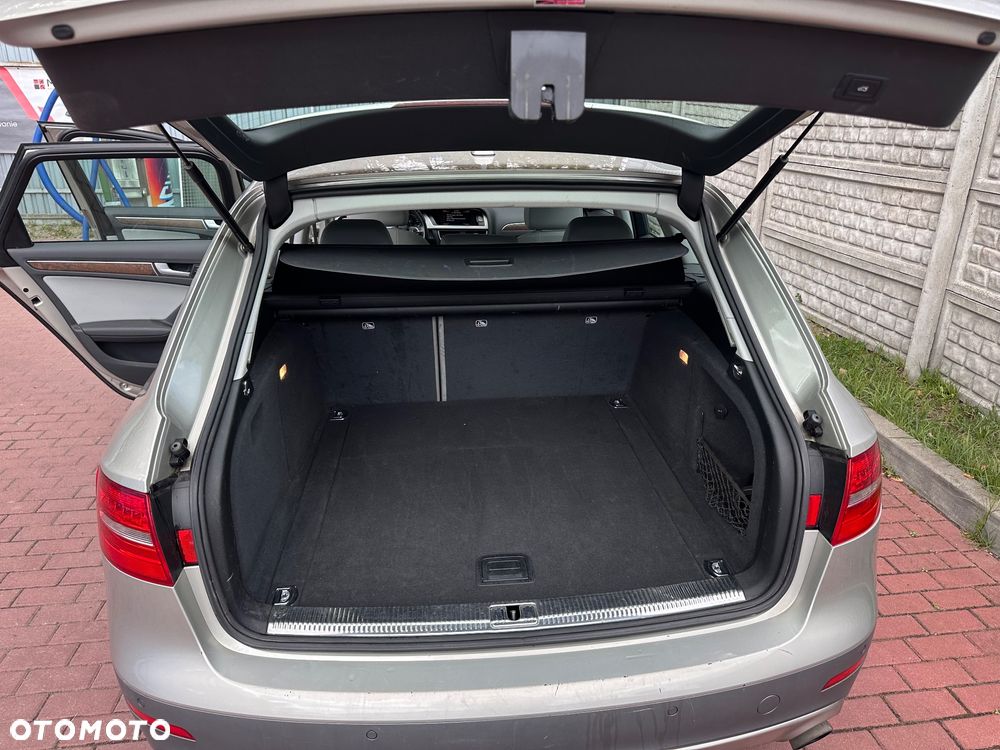 Audi A4 Allroad - 12