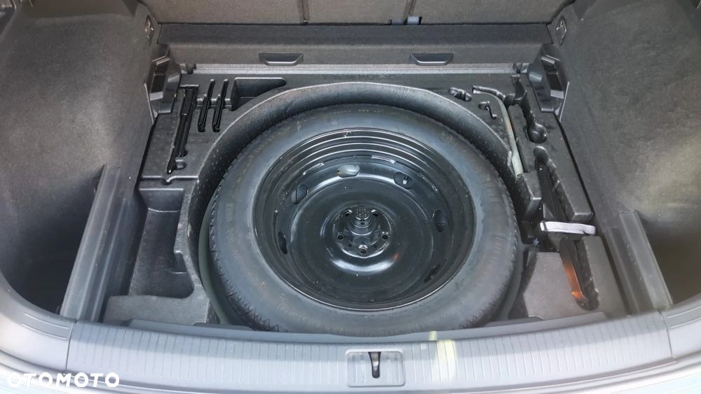Volkswagen Tiguan - 24
