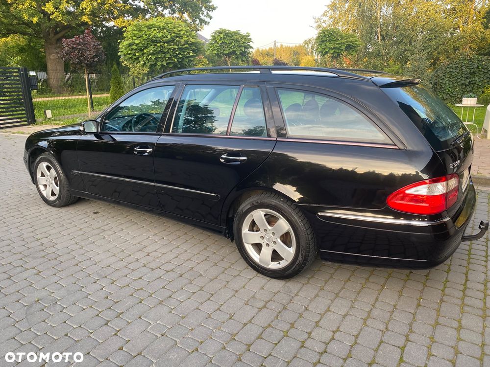 Mercedes-Benz Klasa E 320 T 4Matic Avantgarde - 25