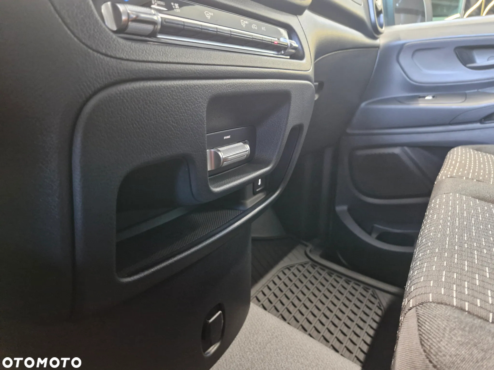 Mercedes-Benz Vito - 21