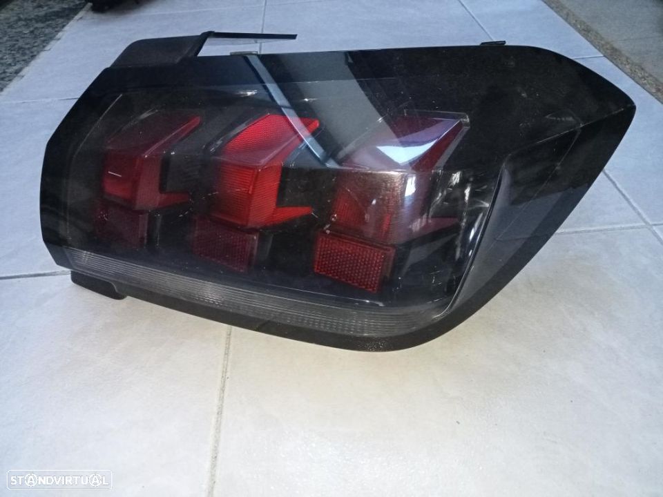 Farolim direito Peugeot 208 II / 9823216580 - 1