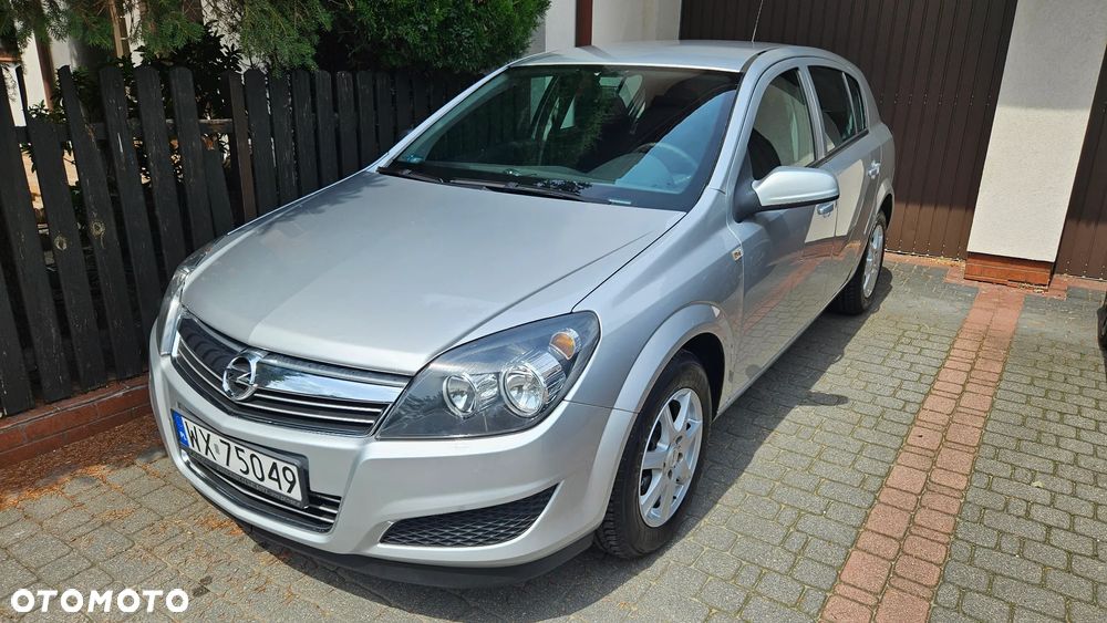 Opel Astra - 1
