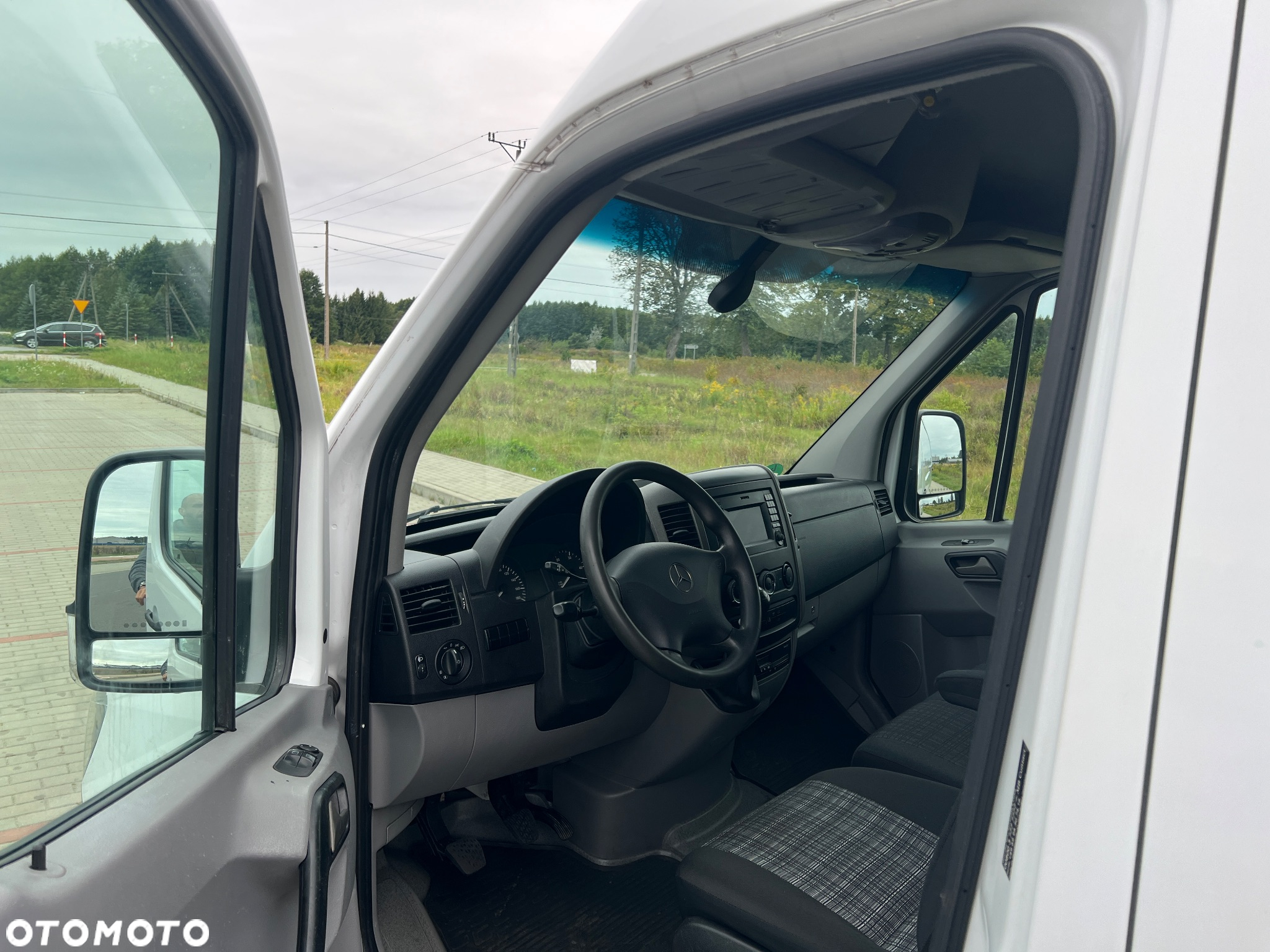 Mercedes-Benz Sprinter - 17
