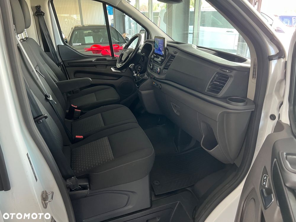 Ford Transit Custom - 41