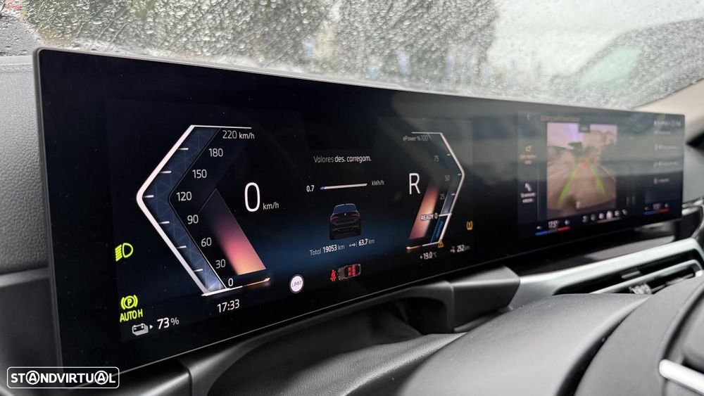 BMW i4 eDrive40 - 41