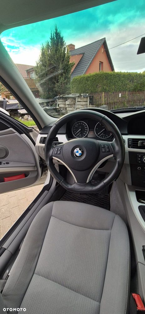 BMW Seria 3 320d xDrive - 7