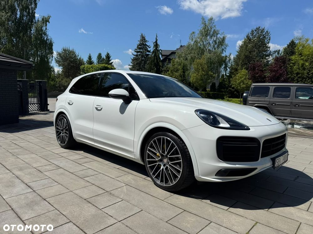 Porsche Cayenne - 4