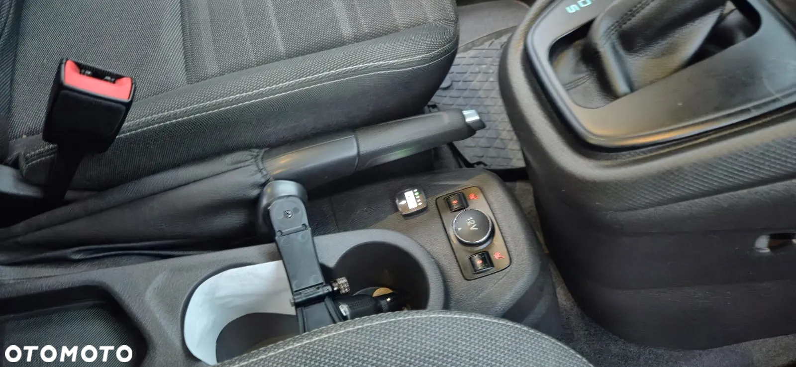 Ford Tourneo Connect Grand 1.6 EcoBoost Titanium - 17