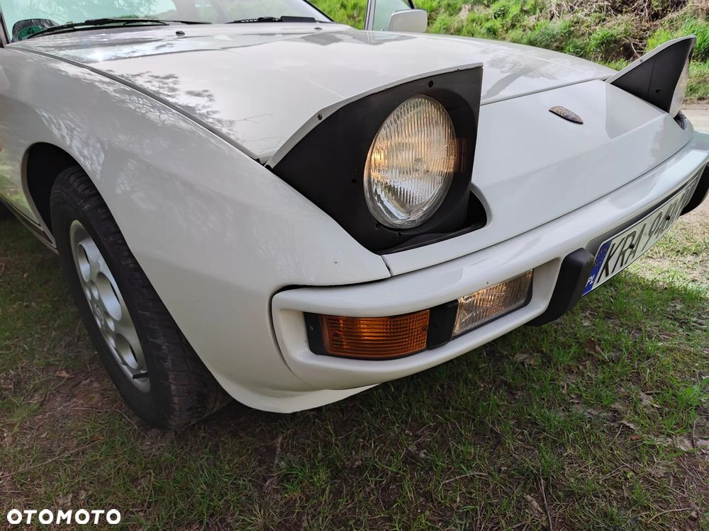 Porsche 924 - 7