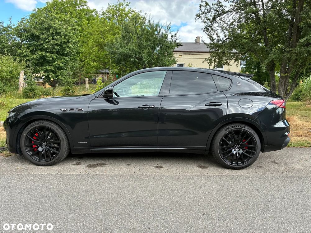 Maserati Levante S Q4 GranSport - 9