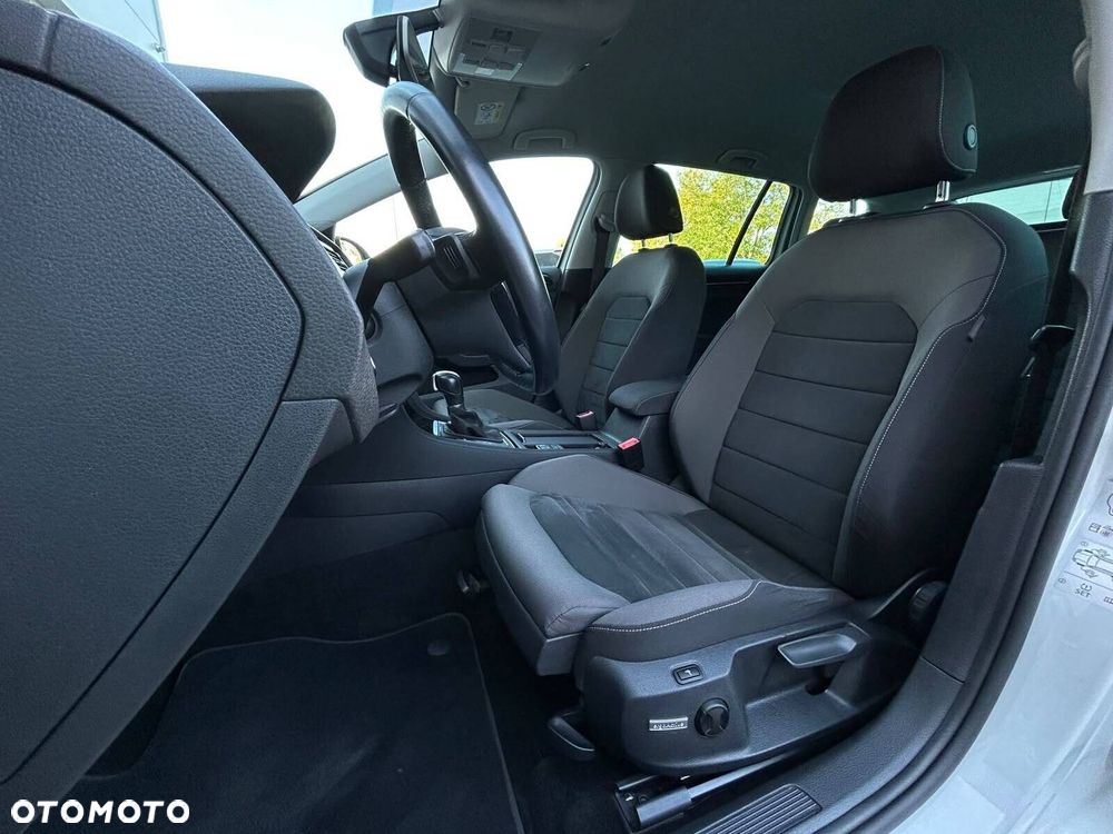 Volkswagen Golf Variant 1.5 TSI BMT Evo Highline DSG - 8