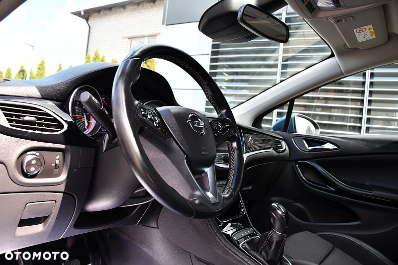 Opel Astra 1.4 Turbo Start/Stop Innovation - 11