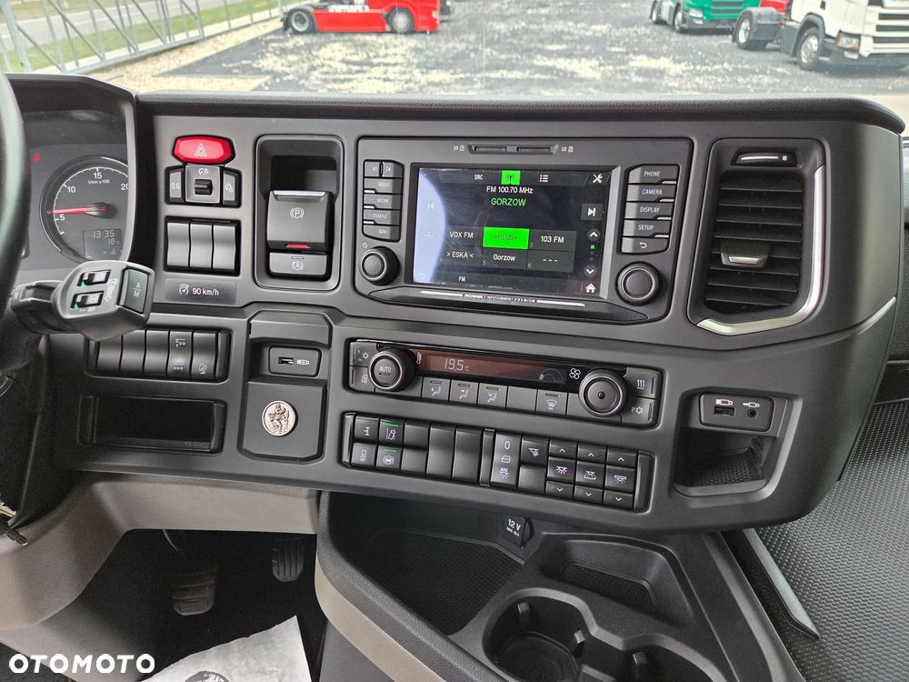 Scania S450/ 2021r/ BAKI 1200L/ STANDARD / ZŁOTY KONTRAKT/ KLIMA POSTOJOWA/ LEDY/ SERWIS NIEMCY/ TACHOGRAF SMART 2 - GEN2 V2 - 19