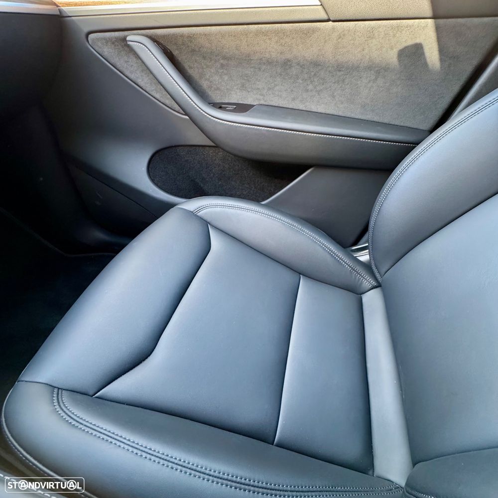 Tesla Model Y Long Range Tração Integral - 13