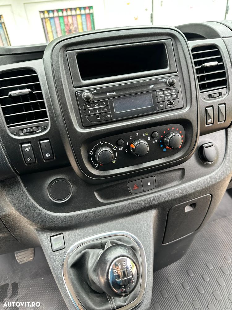 Opel VIVARO - 16