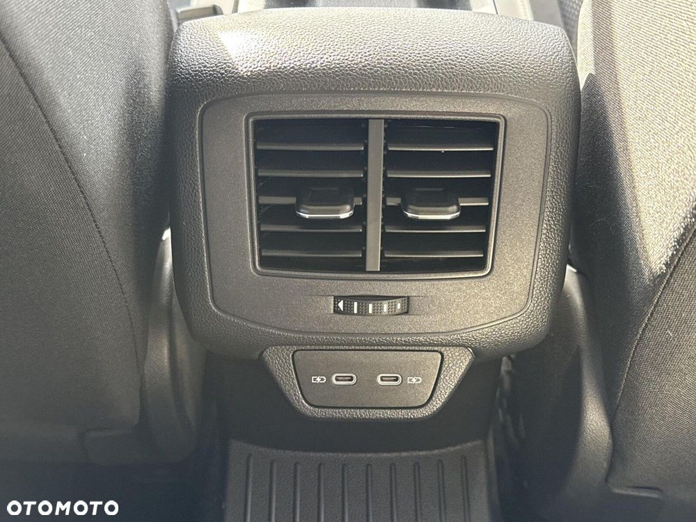 Volkswagen T-Roc 1.5 TSI ACT Premium DSG - 31