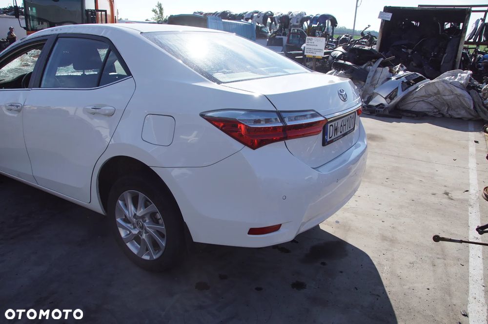 Auto na części - Toyota Corolla E16 XI Lift 1.6 Valvematic 132 KM 1ZR-FAE 3040020110 040 2016R Drzwi Szyby Klapa Zderzak Silnik Skrzynia Komputer Licznik Radio Konsola Moduł - 5
