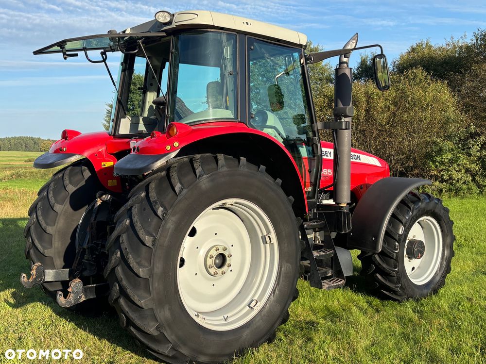 Massey Ferguson - 17