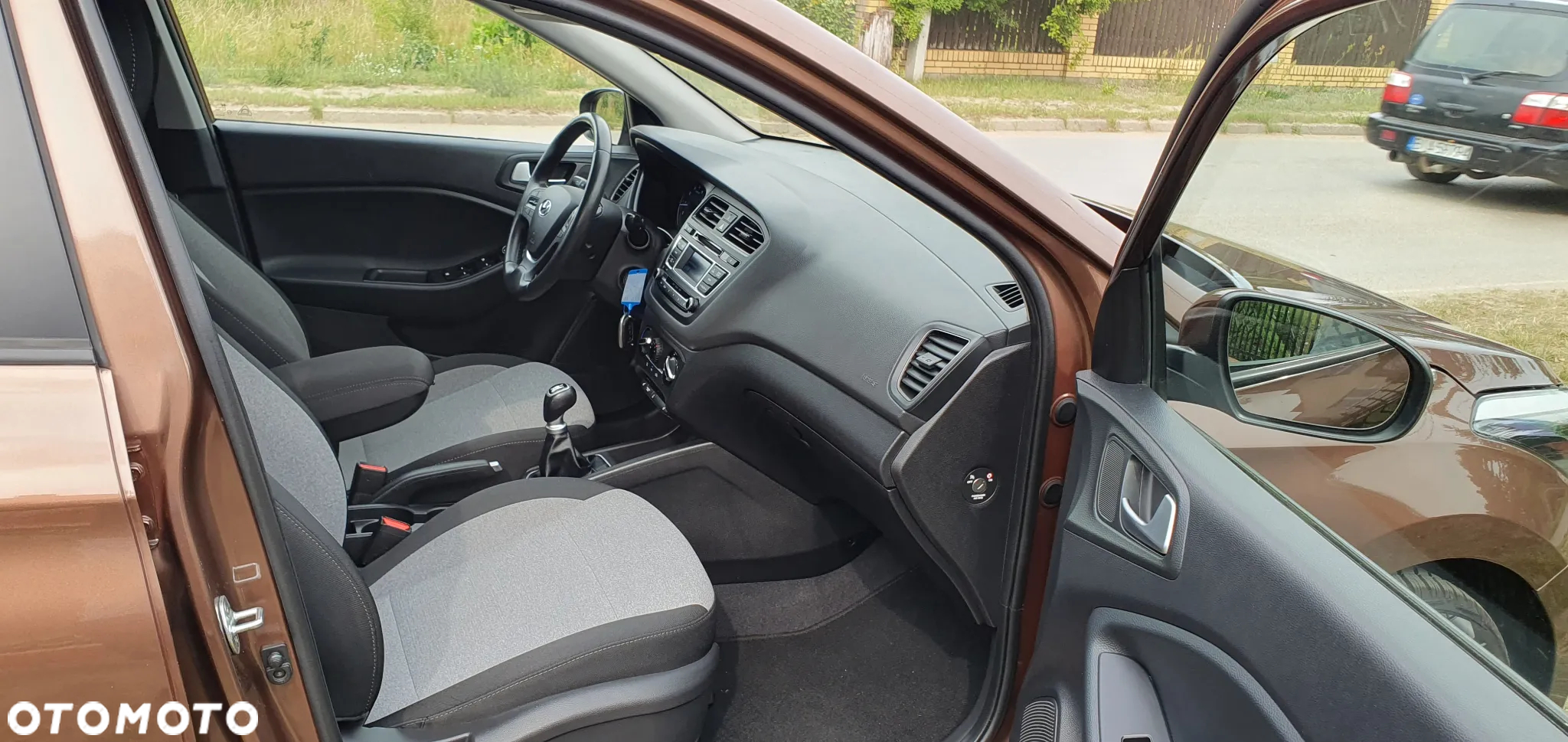 Hyundai i20 1.2 YES Silver - 17