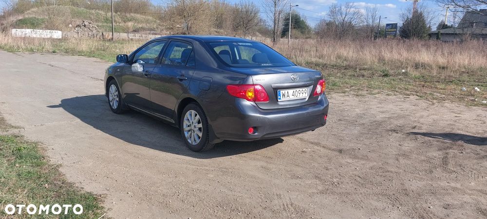 Toyota Corolla 1.6 VVT-i Luna - 4