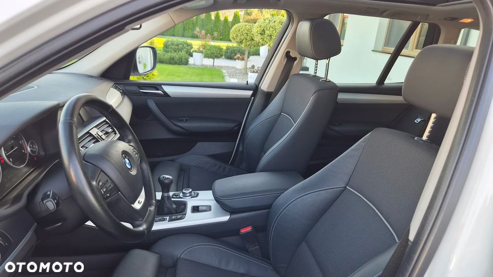 BMW X3 xDrive20d - 17