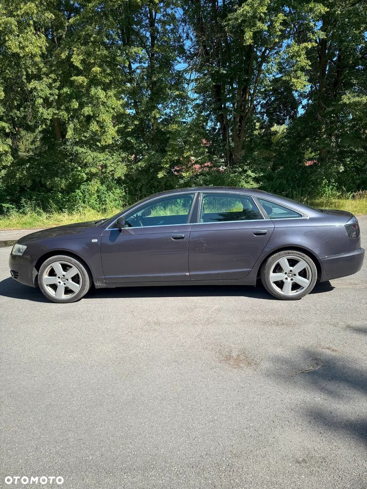 Audi A6 Limousine 2.4 - 4
